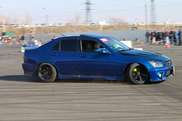 根据拉波尔 根据拉波尔